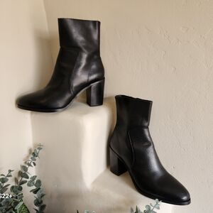 Steve Madden Black Heeled Boots SKU X07